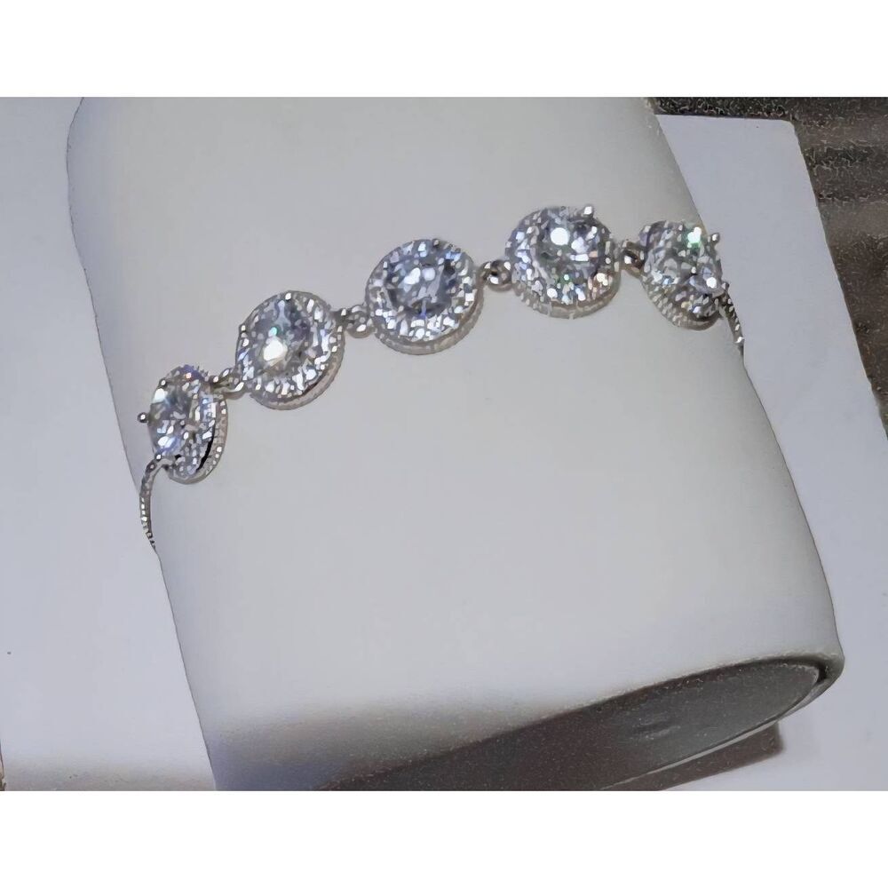 Stunning 15 Ct. White Sapphire Gemstone Round Halo Design Bolo Style Bracelet